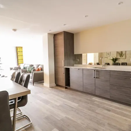 Woodside 2